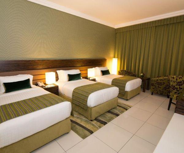 Phòng Triple là lựa chọn lý tưởng cho ba người, với không gian rộng rãi và tiện nghi đầy đủ