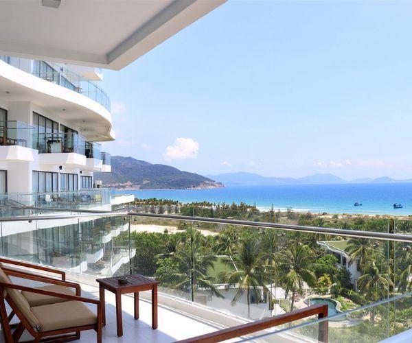 Phòng Ocean view mang đến tầm nhìn tuyệt đẹp ra biển, lý tưởng cho những ai tìm kiếm sự thư giãn và không gian lãng mạn.