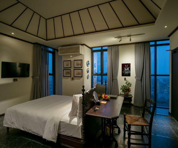 Phòng Mountain view mang đến tầm nhìn tuyệt đẹp ra dãy núi, tạo cảm giác bình yên và gần gũi với thiên nhiên.