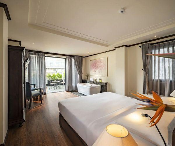 Phòng Double là lựa chọn ấm cúng, đầy đủ tiện nghi dành cho cặp đôi hoặc gia đình nhỏ