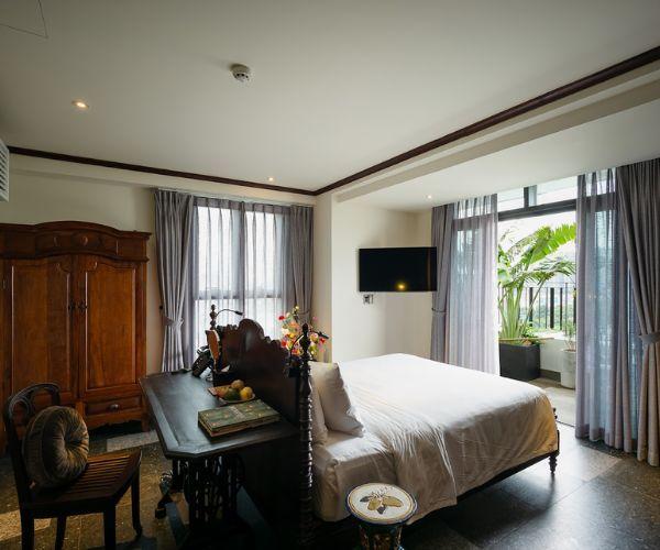 Giường King Size bed là lựa chọn lý tưởng cho không gian nghỉ ngơi sang trọng và thoải mái trong các khách sạn cao cấp
