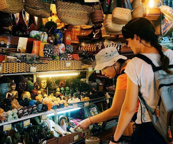 Shopping Streets Surrounding Ben Thanh Market