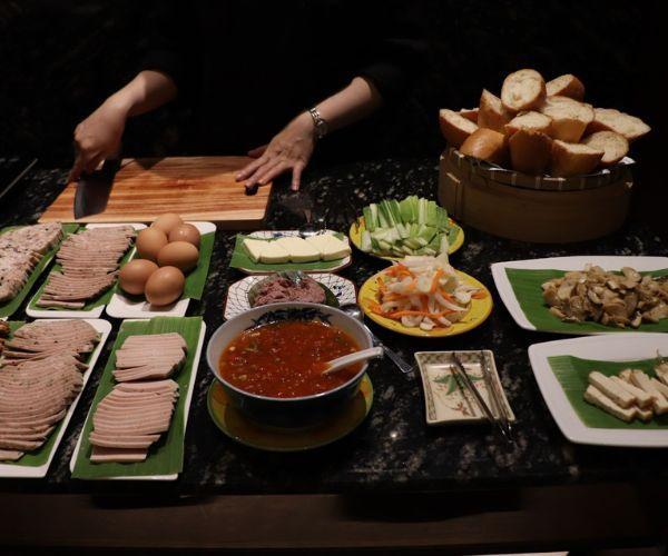 Núc restaurant focuses on sustainable, plant-based cuisine, using local, organic ingredients.