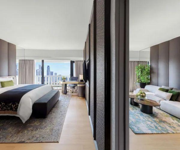 Phòng suite 5 sao với không gian rộng rãi và nội thất cao cấp mang đến trải nghiệm lưu trú đẳng cấp