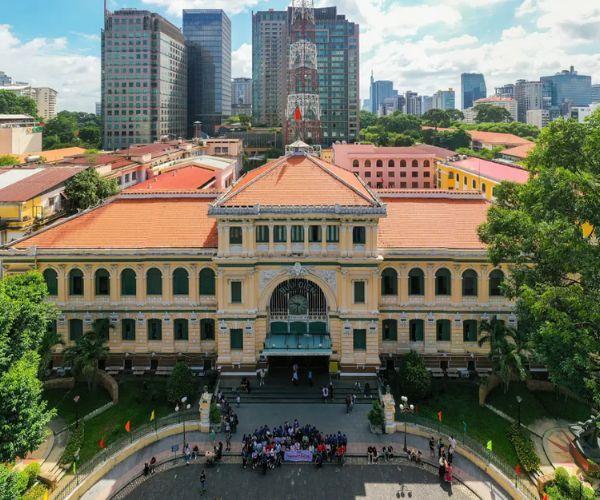 Saigon Central Post Office combines European Architecture and Asian Decorations
