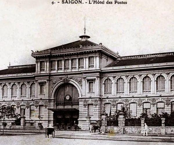 The Saigon Post Office was quickly built by the French in 1860 and completed in 1891.